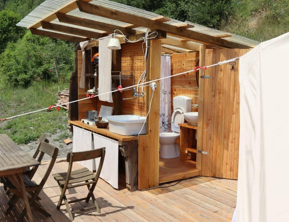 Hotel Glamping La Cascina D'Orleans Saint-Pierre Exterior foto